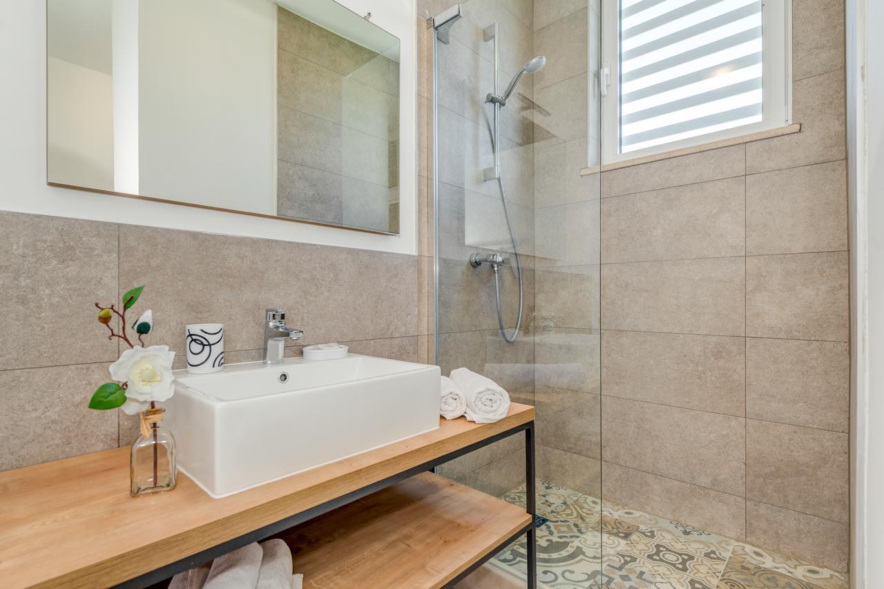 Bretia Apartments Сутіван Екстер'єр фото